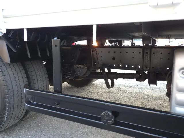 日野デュトロ平ボディ小型（2t・3t）[写真26]