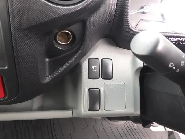 日野デュトロ平ボディ小型（2t・3t）[写真12]