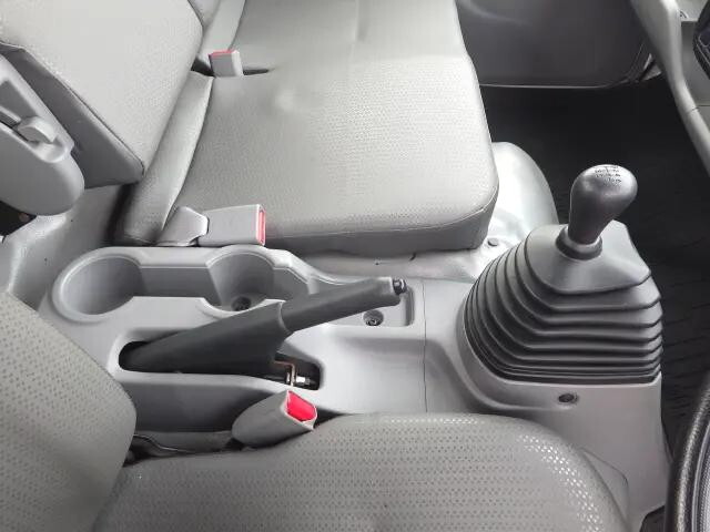 日野デュトロ平ボディ小型（2t・3t）[写真14]