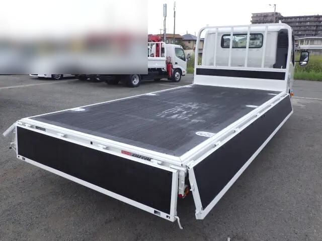 日野デュトロ平ボディ小型（2t・3t）[写真25]