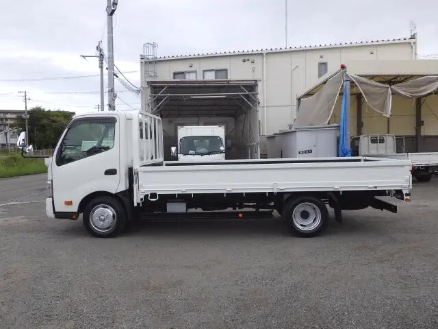 日野デュトロ平ボディ小型（2t・3t）[写真06]