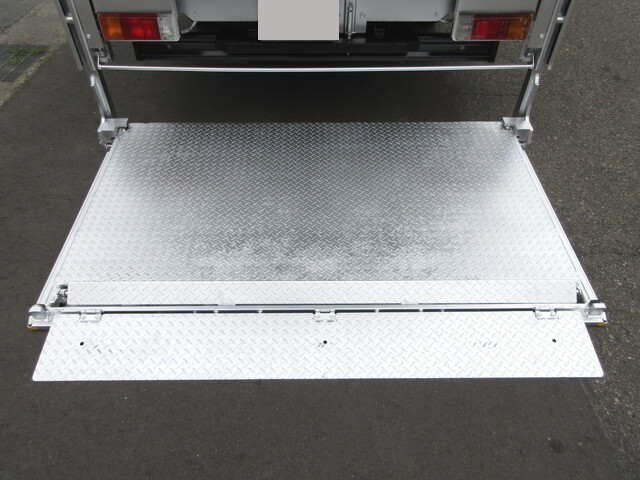 トヨタトヨエースアルミバン小型（2t・3t）[写真14]
