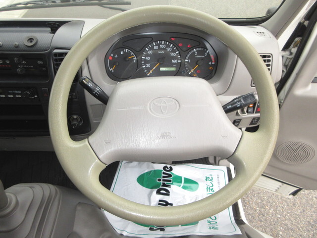 トヨタトヨエースアルミバン小型（2t・3t）[写真22]