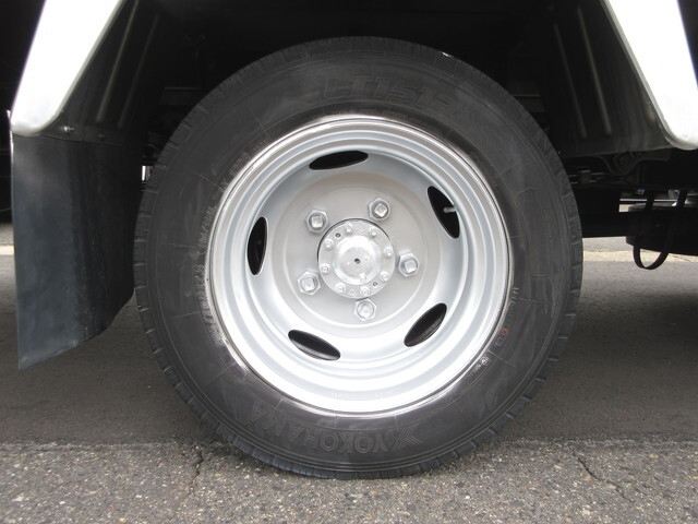 トヨタトヨエースアルミバン小型（2t・3t）[写真35]