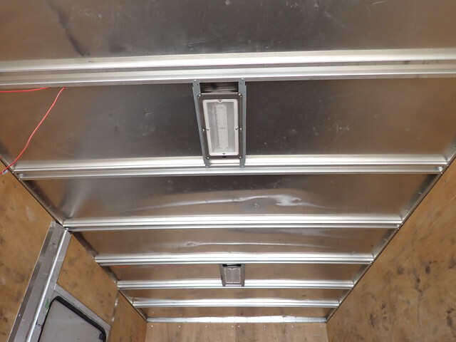 日野レンジャーアルミバン中型（4t）[写真21]