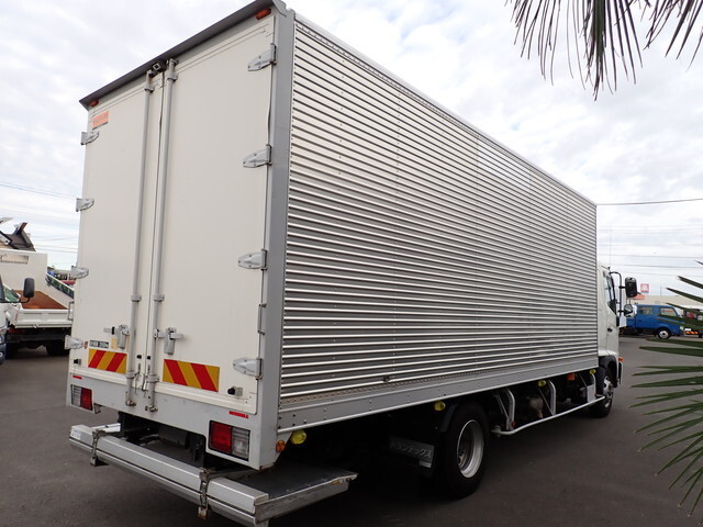 日野レンジャーアルミバン中型（4t）[写真03]