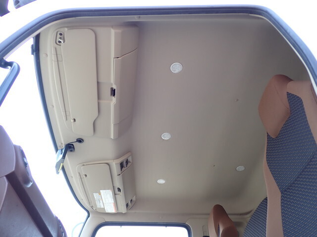 日野レンジャーアルミバン中型（4t）[写真38]