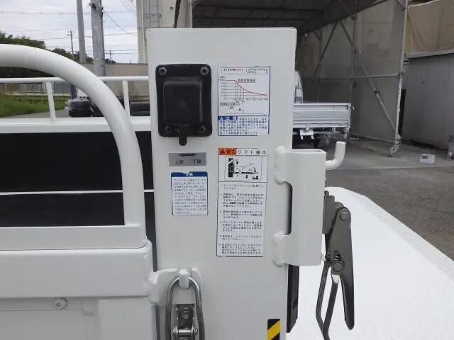 トヨタダイナ平ボディ小型（2t・3t）[写真10]