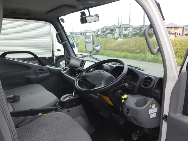 トヨタダイナ平ボディ小型（2t・3t）[写真15]