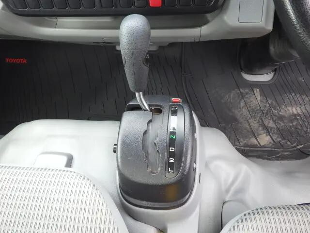 トヨタダイナ平ボディ小型（2t・3t）[写真22]