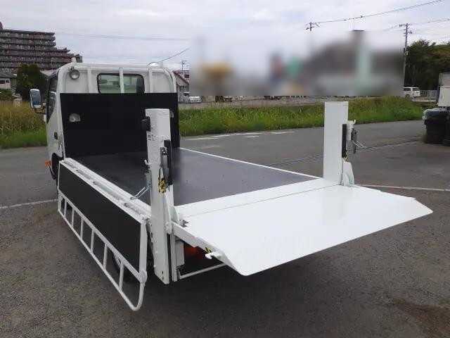 トヨタダイナ平ボディ小型（2t・3t）[写真06]