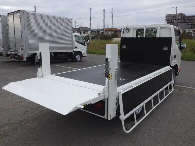 トヨタダイナ平ボディ小型（2t・3t）[写真07]