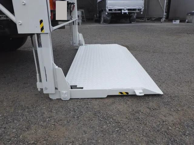 トヨタダイナ平ボディ小型（2t・3t）[写真08]