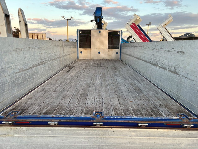 日野プロフィアクレーン4段大型（10t）[写真11]