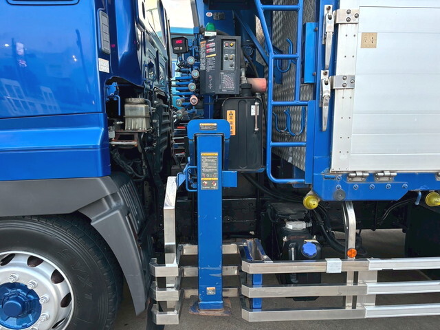 日野プロフィアクレーン4段大型（10t）[写真34]