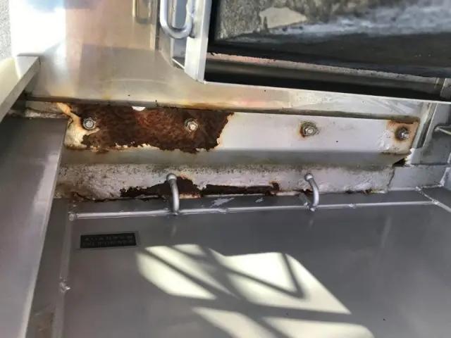 日野プロフィアセルフクレーン4段大型（10t）[写真28]