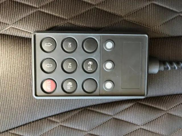 日野プロフィアセルフクレーン4段大型（10t）[写真39]