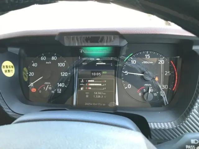 日野プロフィアセルフクレーン4段大型（10t）[写真08]