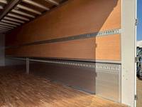 三菱ふそうスーパーグレートアルミウイング大型（10t）[写真11]