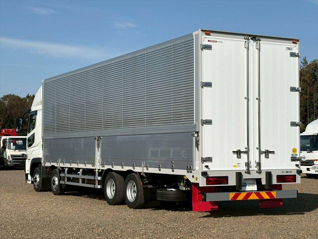三菱ふそうスーパーグレートアルミウイング大型（10t）[写真03]