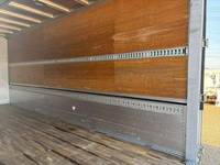 いすゞフォワードアルミウイング中型（4t）[写真11]