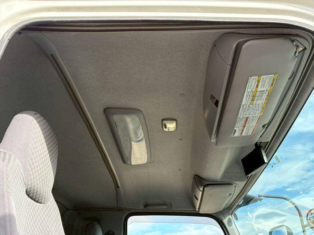 いすゞフォワードアルミウイング中型（4t）[写真24]