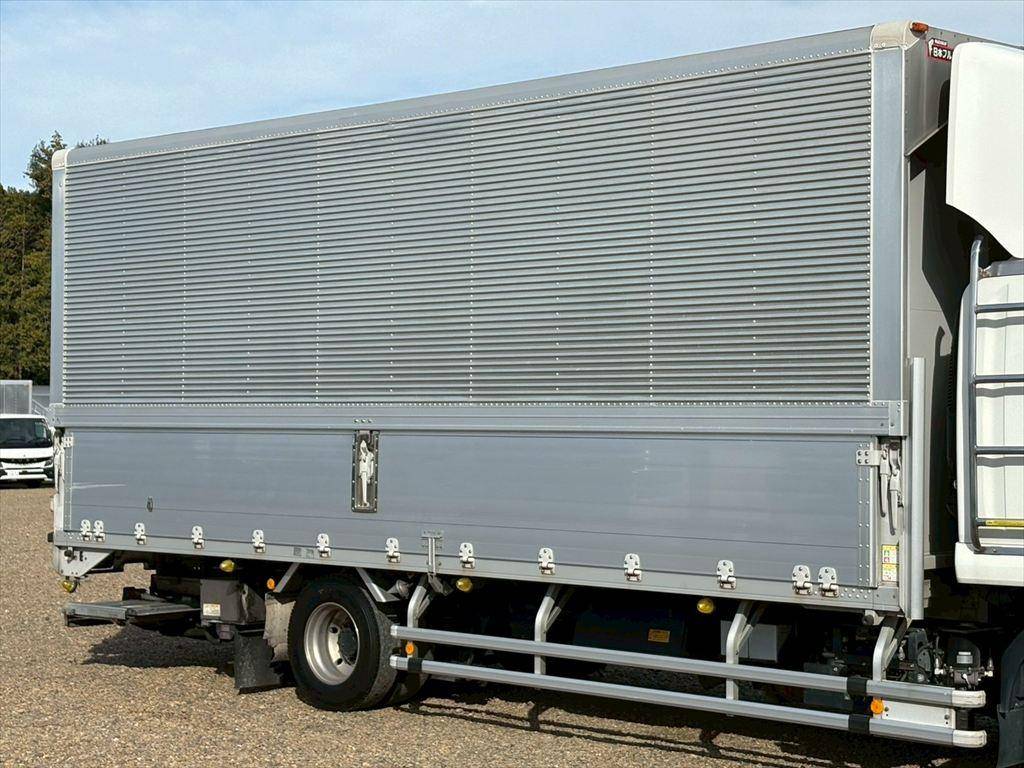 いすゞフォワードアルミウイング中型（4t）[写真05]