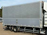 いすゞフォワードアルミウイング中型（4t）[写真06]