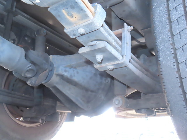 日野デュトロ冷凍車（冷蔵車）小型（2t・3t）[写真09]