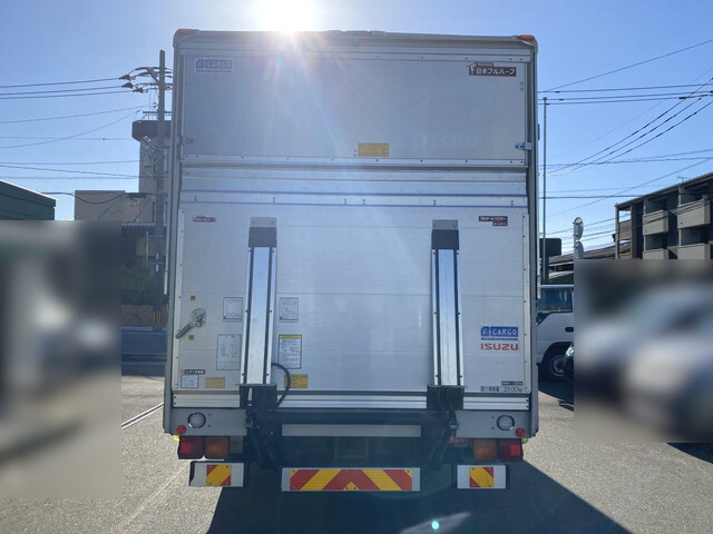 いすゞフォワードアルミウイング中型（4t）[写真05]