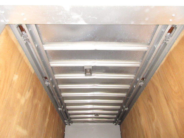 日産アトラスアルミウイング小型（2t・3t）[写真11]