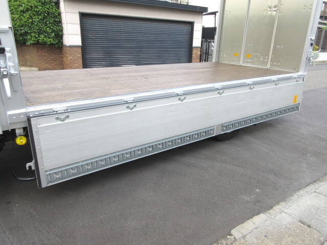 日野デュトロアルミウイング小型（2t・3t）[写真13]