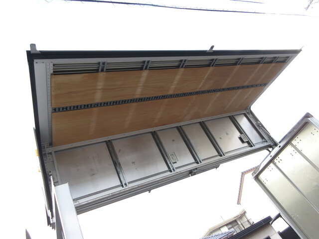 日野デュトロアルミウイング小型（2t・3t）[写真14]