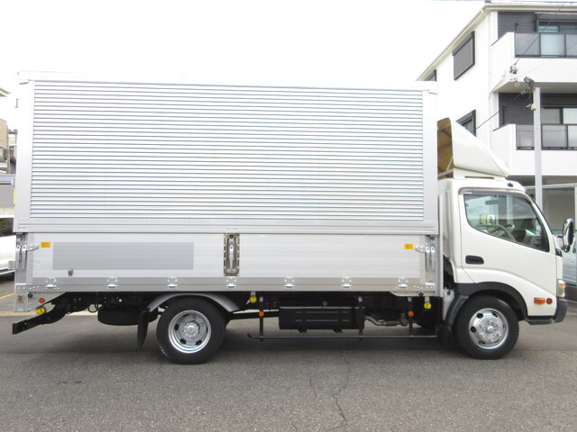 日野デュトロアルミウイング小型（2t・3t）[写真06]