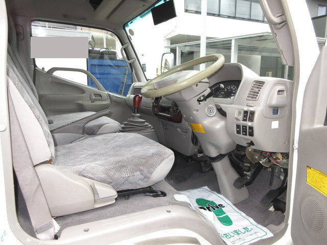 日野デュトロアルミウイング小型（2t・3t）[写真17]