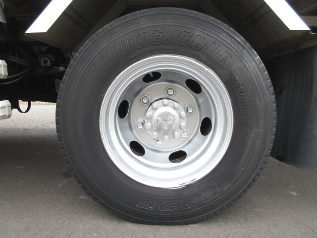 日野デュトロアルミウイング小型（2t・3t）[写真34]