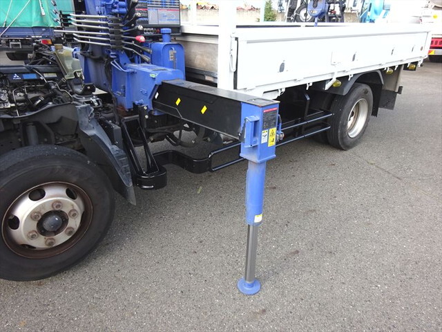 三菱ふそうキャンタークレーン4段小型（2t・3t）[写真15]