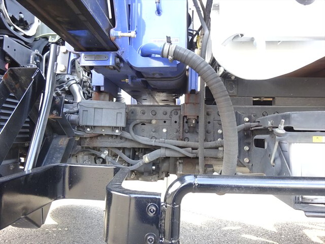 三菱ふそうキャンタークレーン4段小型（2t・3t）[写真16]