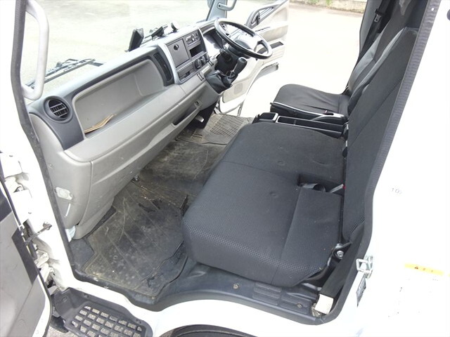 三菱ふそうキャンタークレーン4段小型（2t・3t）[写真30]