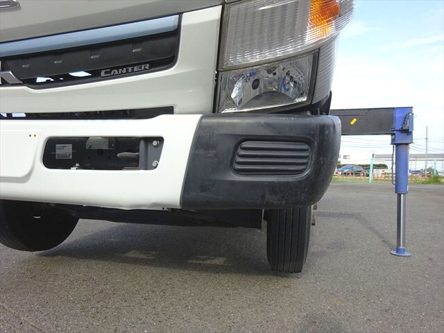 三菱ふそうキャンタークレーン4段小型（2t・3t）[写真40]