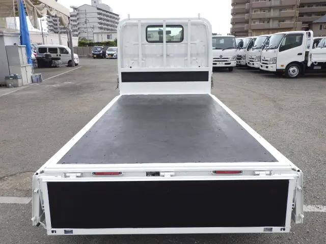 トヨタトヨエース平ボディ小型（2t・3t）[写真23]
