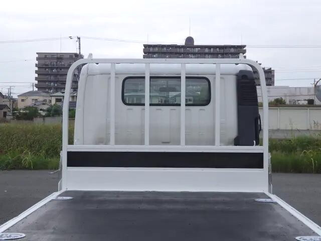 日野デュトロ平ボディ小型（2t・3t）[写真20]