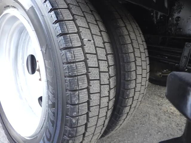 日野デュトロ平ボディ小型（2t・3t）[写真24]