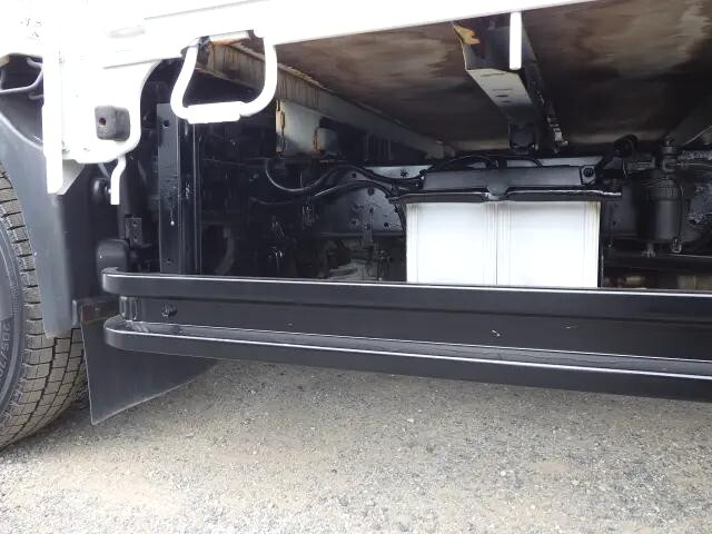 日野デュトロ平ボディ小型（2t・3t）[写真30]