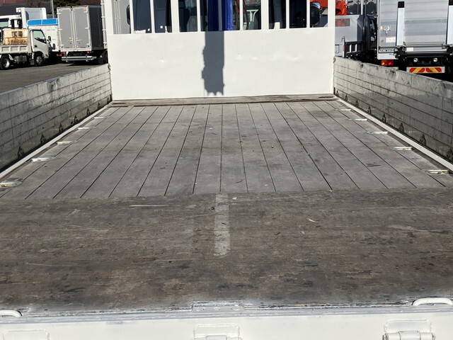 UDトラックスコンドルクレーン3段増トン（6t・8t）[写真11]