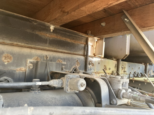 UDトラックスコンドルクレーン3段増トン（6t・8t）[写真26]