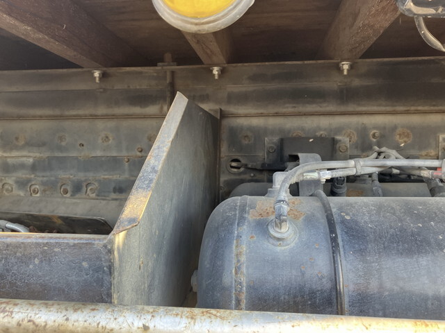 UDトラックスコンドルクレーン3段増トン（6t・8t）[写真27]