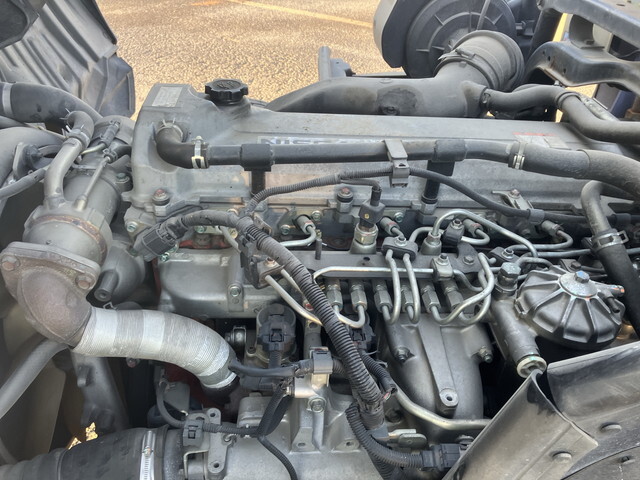 UDトラックスコンドルクレーン3段増トン（6t・8t）[写真29]