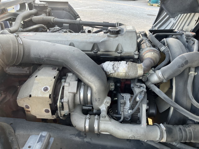 UDトラックスコンドルクレーン3段増トン（6t・8t）[写真30]