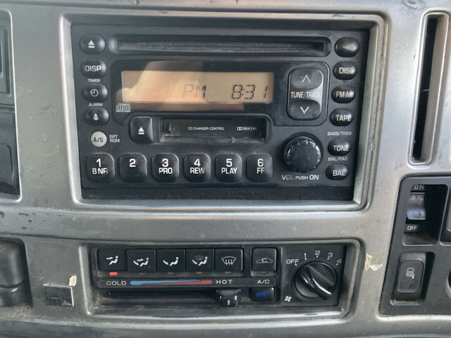 UDトラックスコンドルクレーン3段増トン（6t・8t）[写真38]